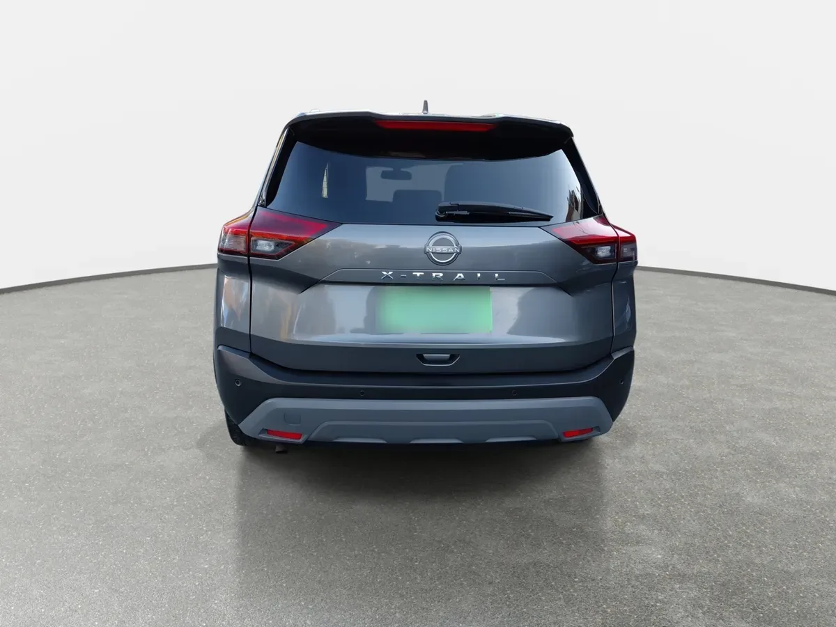 Nissan X-Trail 2.5 Advance 4x2 3row Cvt At 5p año 2023