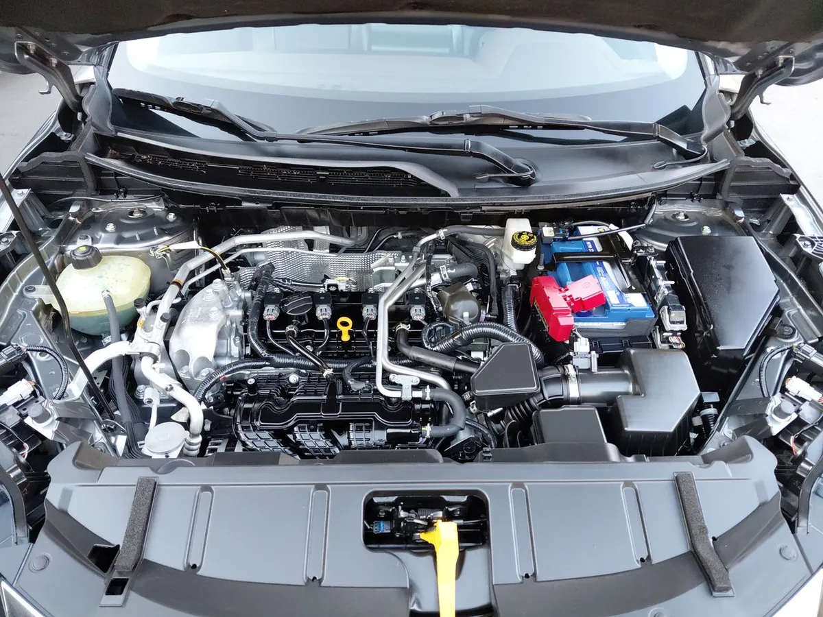 Nissan X-Trail 2.5 Advance 4x2 3row Cvt At 5p año 2023