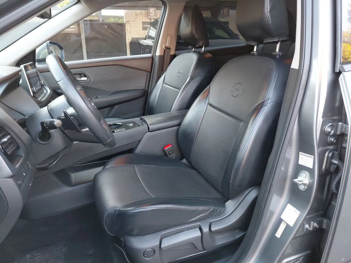 Nissan X-Trail 2.5 Advance 4x2 3row Cvt At 5p año 2023