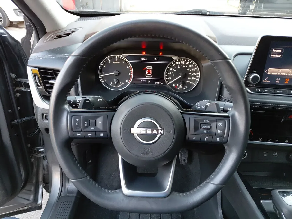 Nissan X-Trail 2.5 Advance 4x2 3row Cvt At 5p año 2023