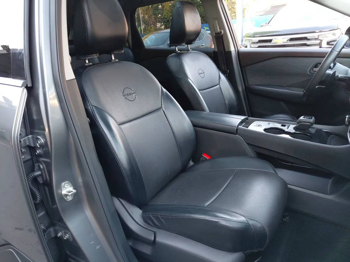 Nissan X-Trail 2.5 Advance 4x2 3row Cvt At 5p año 2023