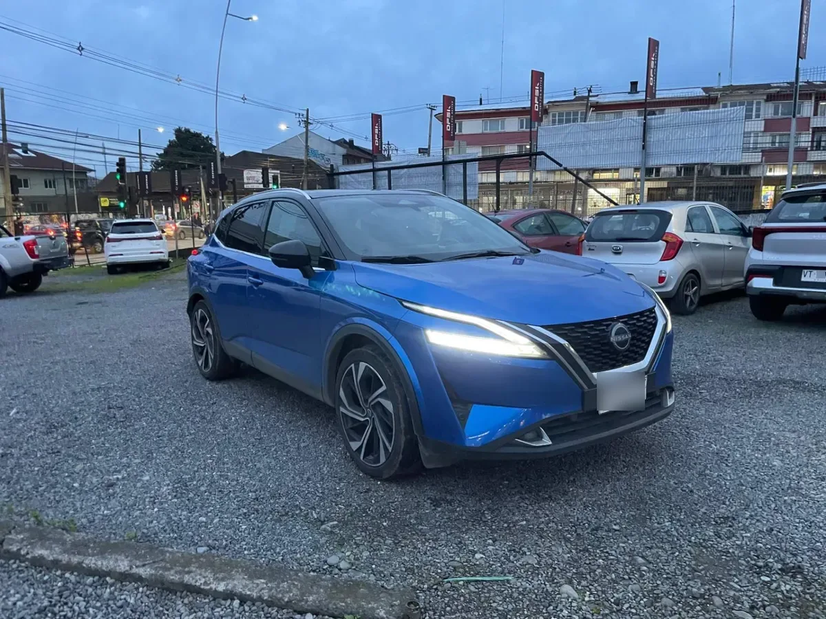 Nissan Qashqai 1.3t Exclusive 4wd Cvt At 5p año 2023