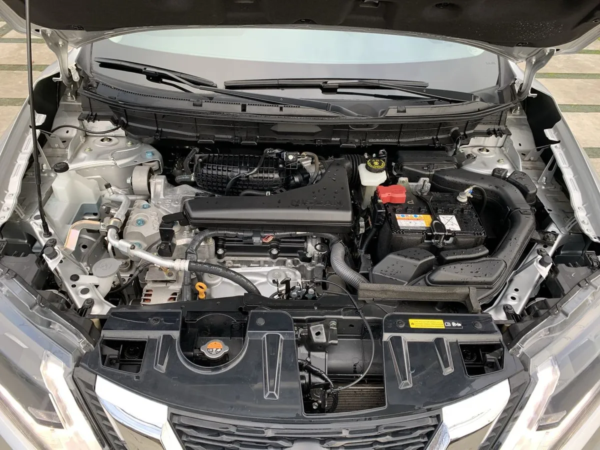 Nissan X-Trail 2.5 Sense 4x2 2row Cvt At 5p año 2023