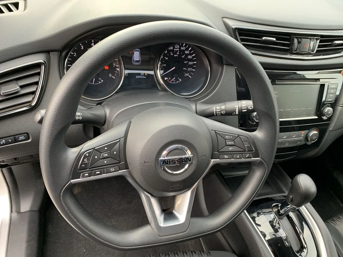 Nissan X-Trail 2.5 Sense 4x2 2row Cvt At 5p año 2023