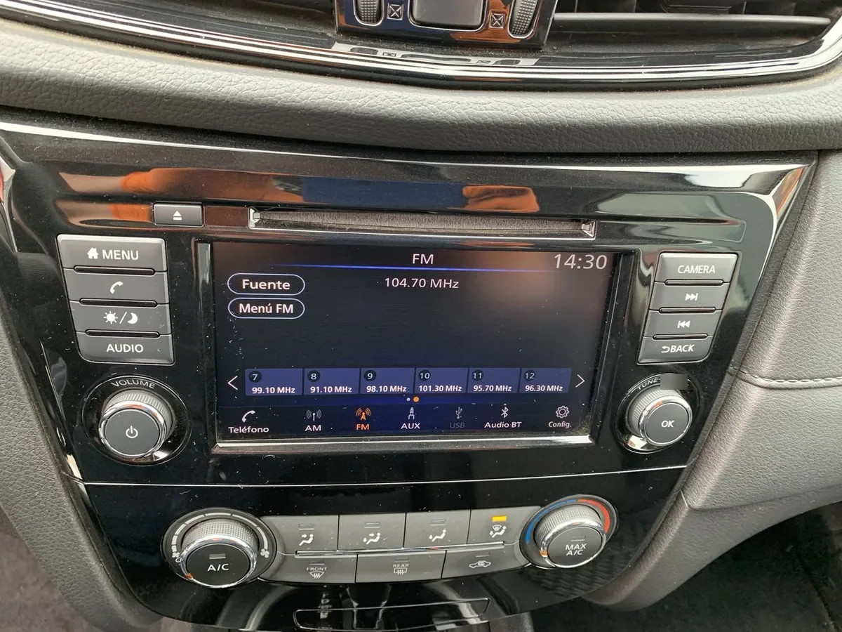 Nissan X-Trail 2.5 Sense 4x2 2row Cvt At 5p año 2023
