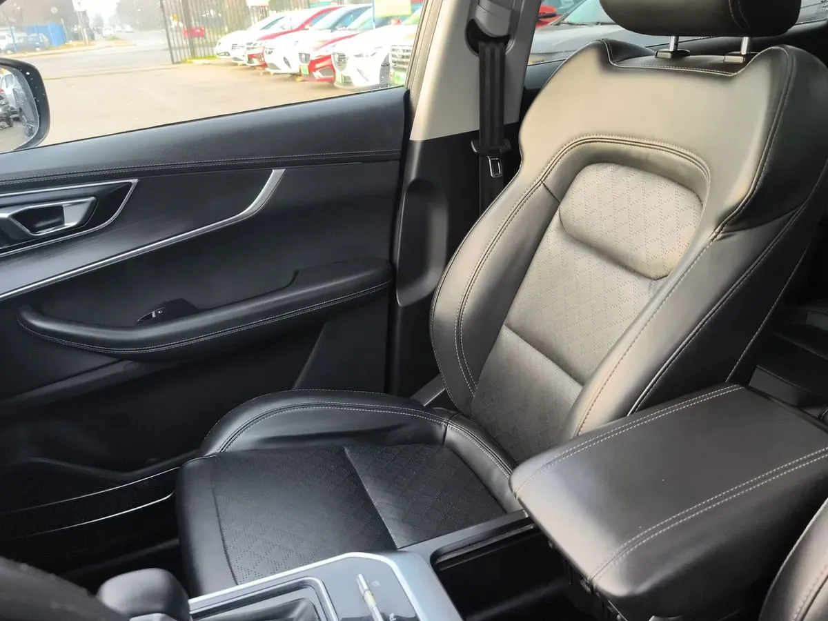 Chery Tiggo 8 1.5t Glx 4x2 Dct At 5p año 2022