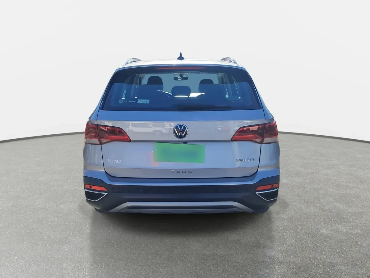 Volkswagen Taos 1.4 Tsi Comfortline 4x2 At 5p año 2026