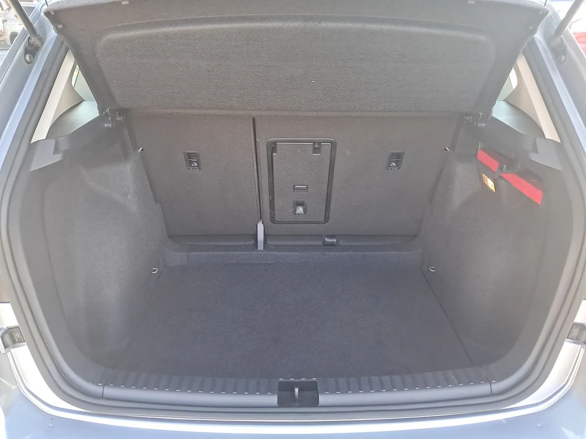 Volkswagen Taos 1.4 Tsi Comfortline 4x2 At 5p año 2026