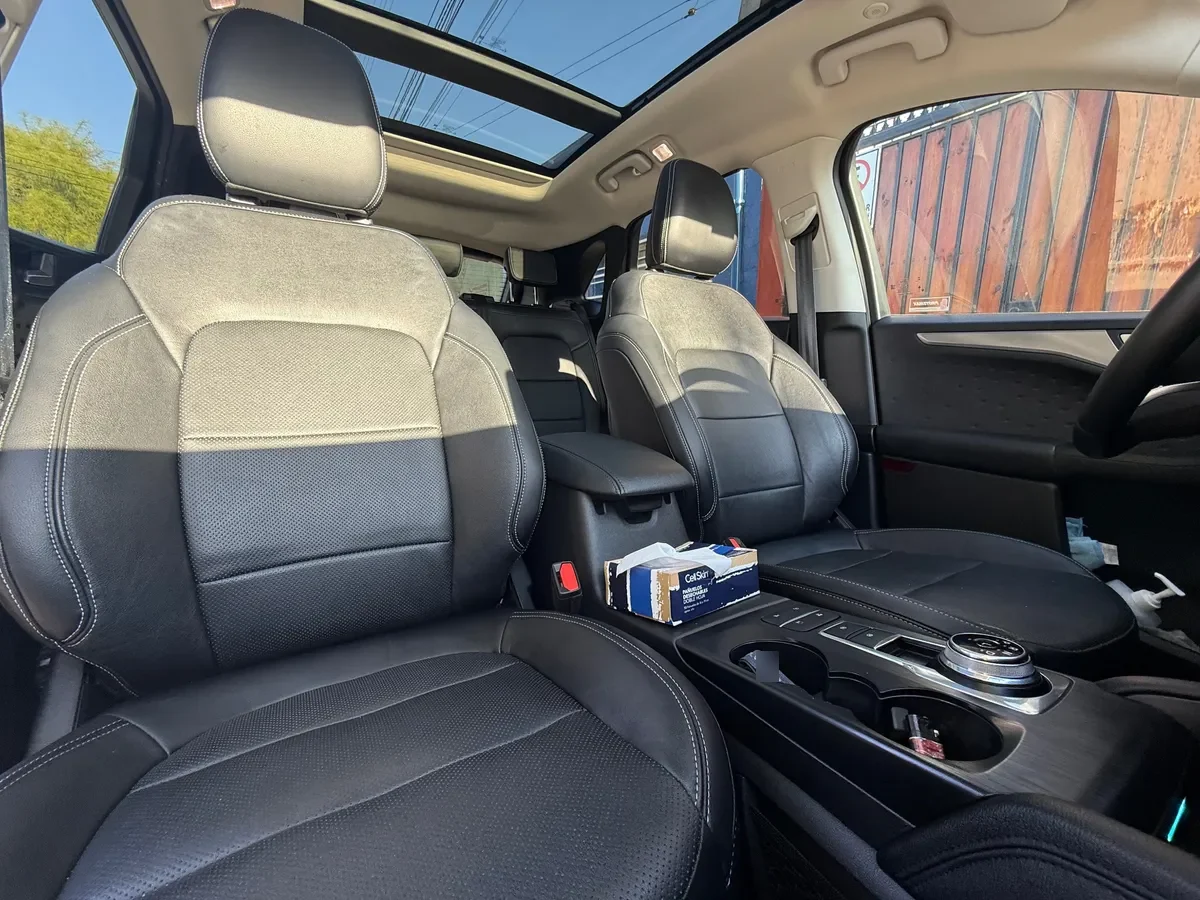 FORD ESCAPE 2.0 Titanium Ecoboost At 4x4 año 2021