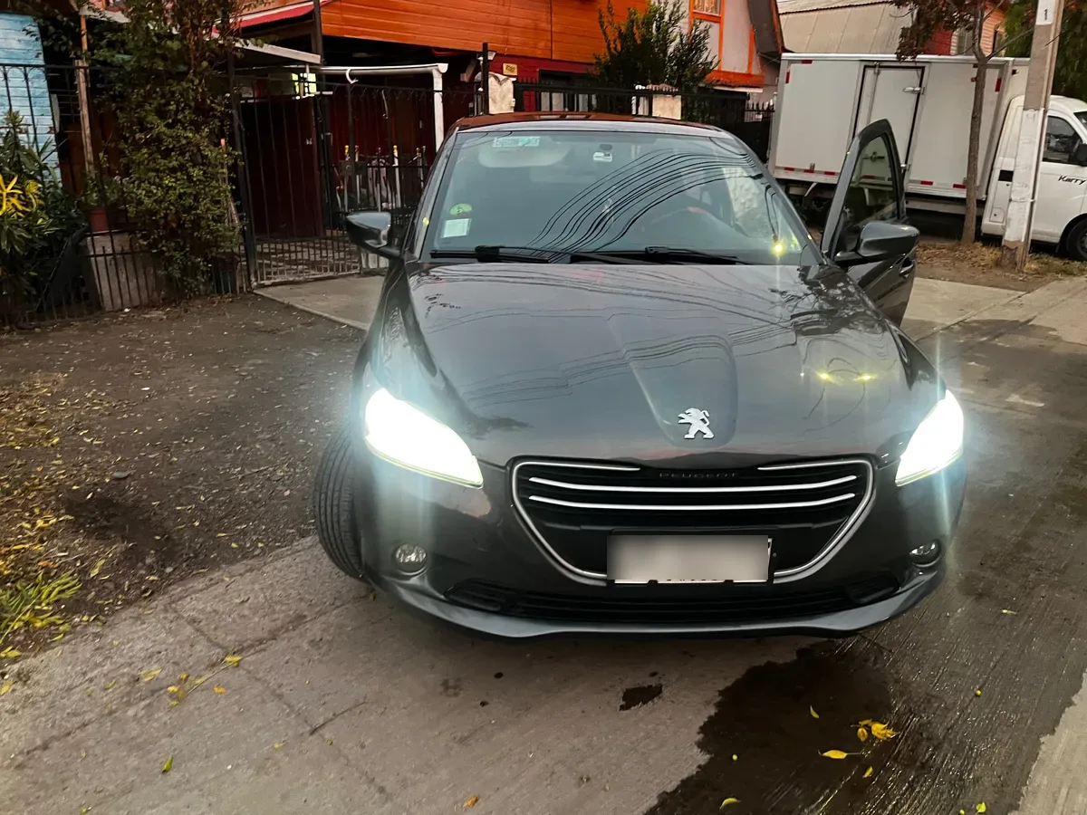 Peugeot 301 1.6 Vti 115hp Mt año 2016