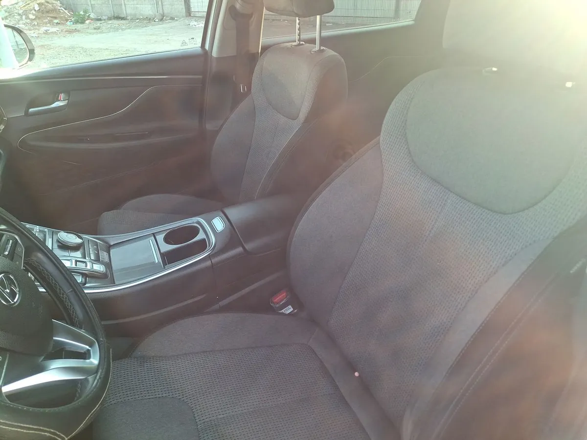 Hyundai Santa Fe 2.5 Value Fl 4x2 At 5p año 2022