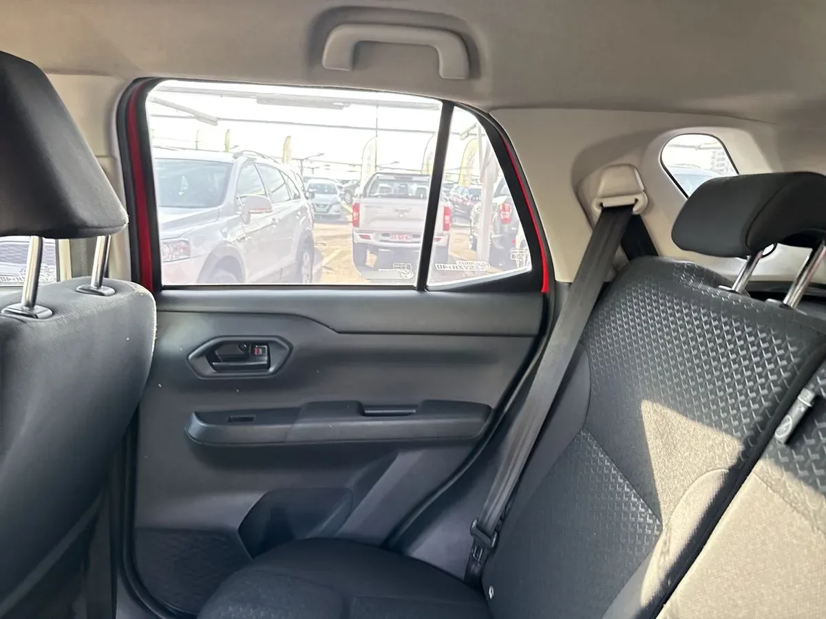 Toyota Raize 1.2 I 4x2 Mt 5p año 2023
