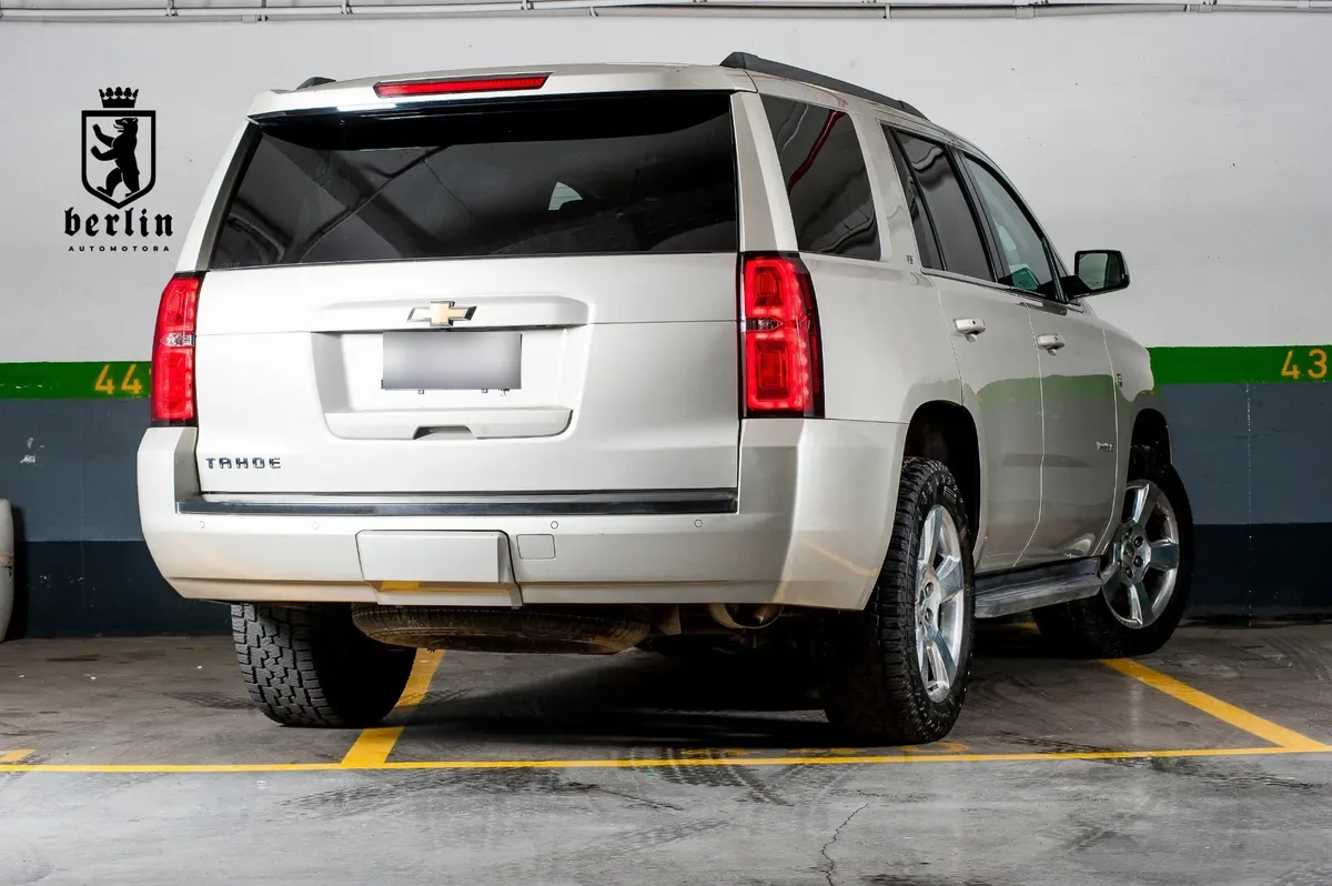 Chevrolet Tahoe 5.3 Lt Iv Su At 4x4 año 2017