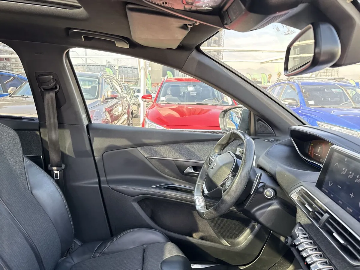 Peugeot 5008 1.6 Gt-Line 4x2 At 5p año 2019