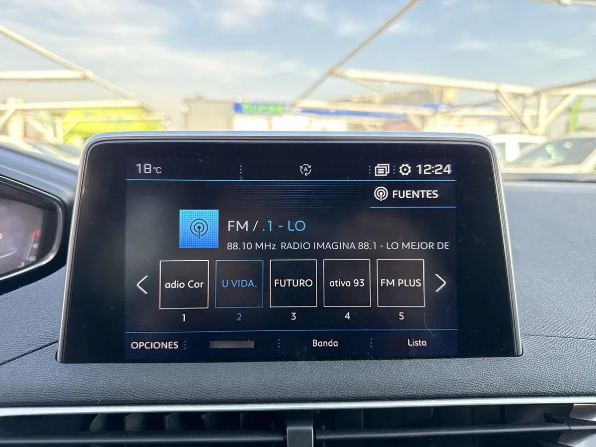 Peugeot 5008 1.6 Gt-Line 4x2 At 5p año 2019