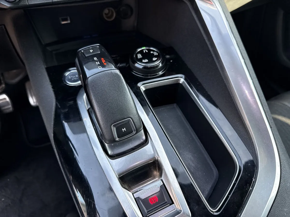 Peugeot 5008 1.6 Gt-Line 4x2 At 5p año 2019
