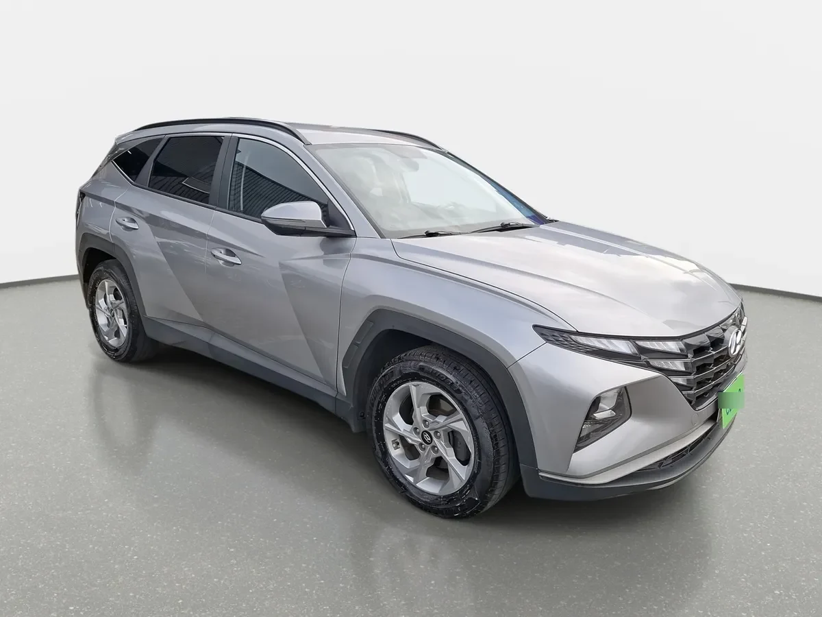 Hyundai Tucson 1.6 Nx4 Plus 2wd At 5p año 2023