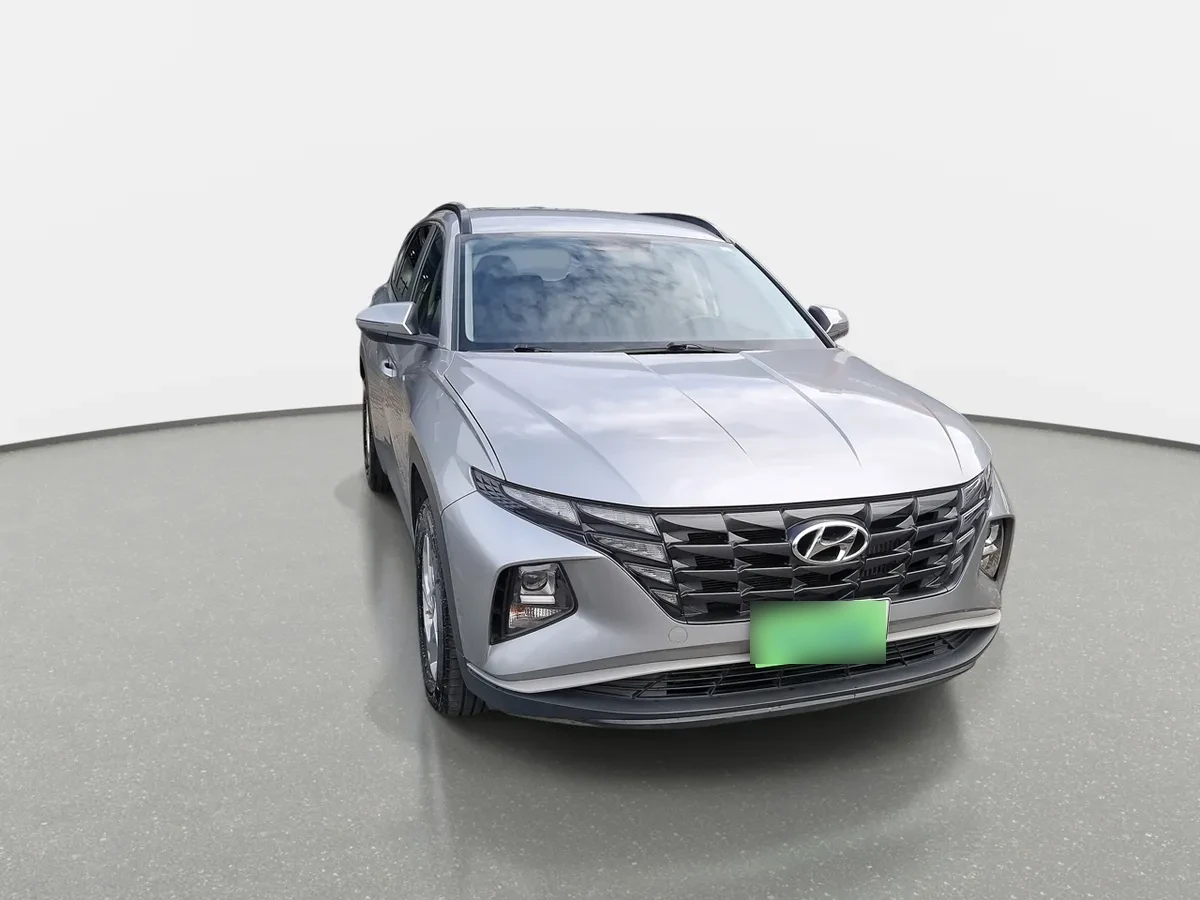 Hyundai Tucson 1.6 Nx4 Plus 2wd At 5p año 2023
