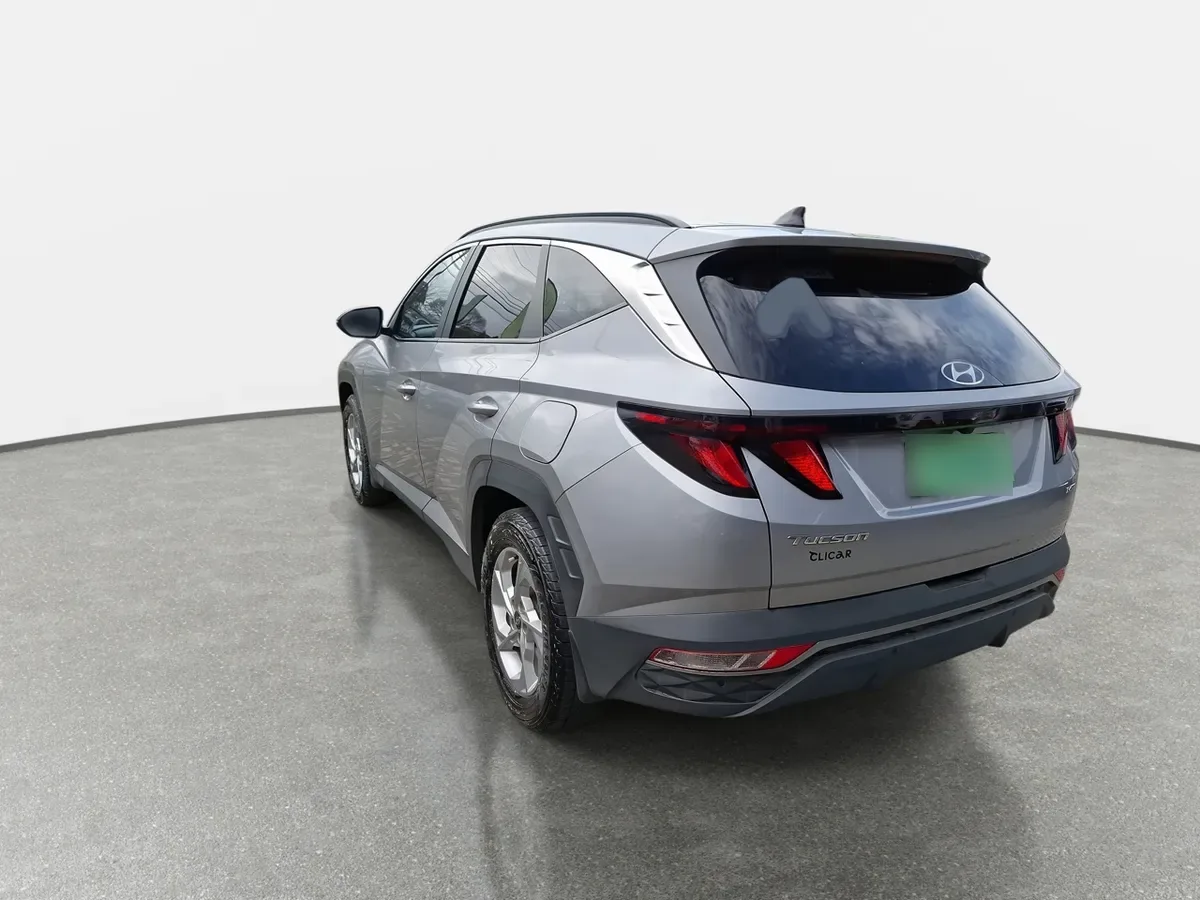 Hyundai Tucson 1.6 Nx4 Plus 2wd At 5p año 2023