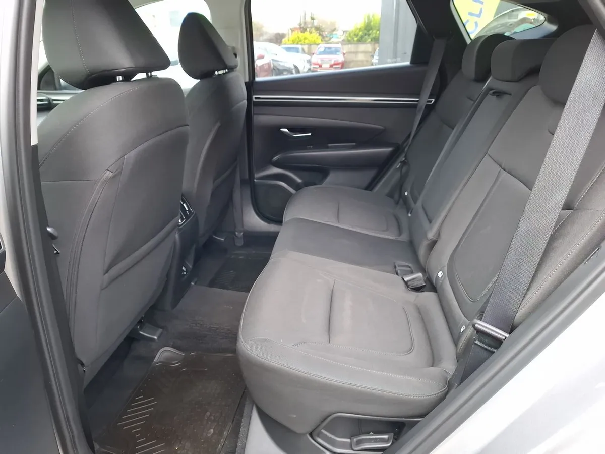 Hyundai Tucson 1.6 Nx4 Plus 2wd At 5p año 2023