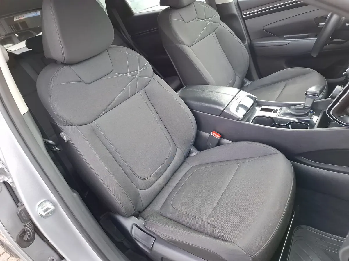 Hyundai Tucson 1.6 Nx4 Plus 2wd At 5p año 2023