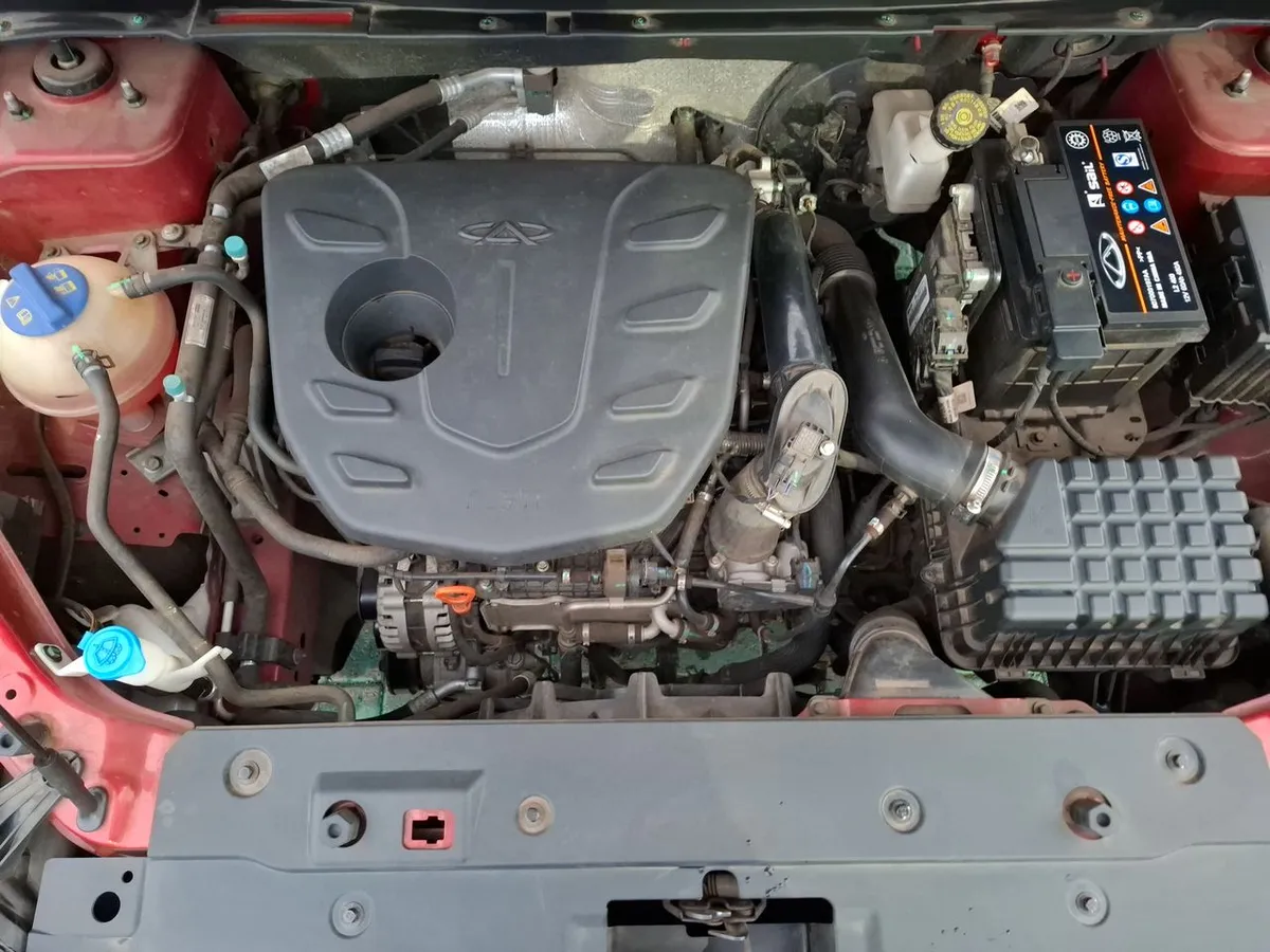 Jetour X70 1.5t Glx 4x2 At 5p año 2023