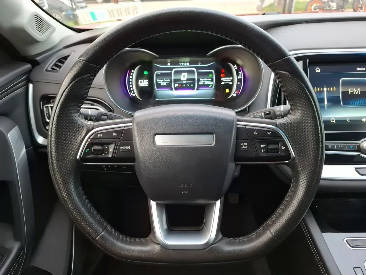 Jetour X70 1.5t Glx 4x2 At 5p año 2023