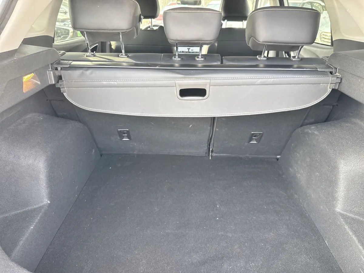 JAC Js4 1.5 Luxury 4x2 Bicolor Cvt At 5p año 2024