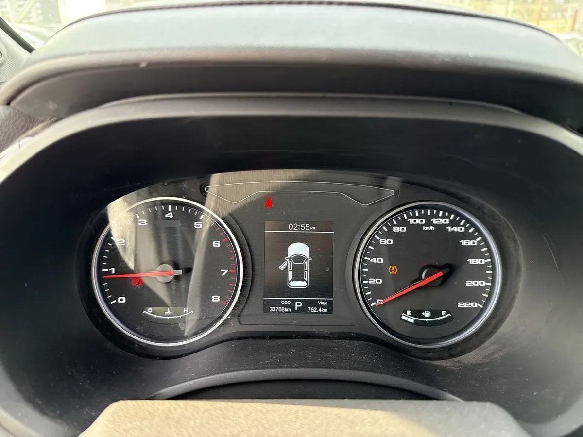 JAC Js4 1.5 Luxury 4x2 Bicolor Cvt At 5p año 2024