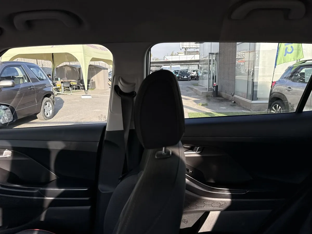 Hyundai Creta 1.5 Plus Su2i 4x2 At 5p año 2023