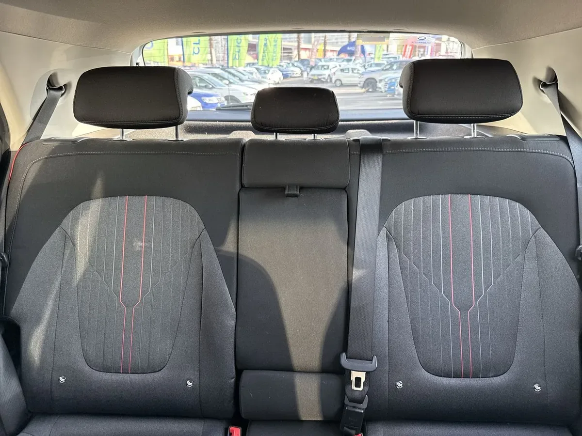 Hyundai Creta 1.5 Plus Su2i 4x2 At 5p año 2023
