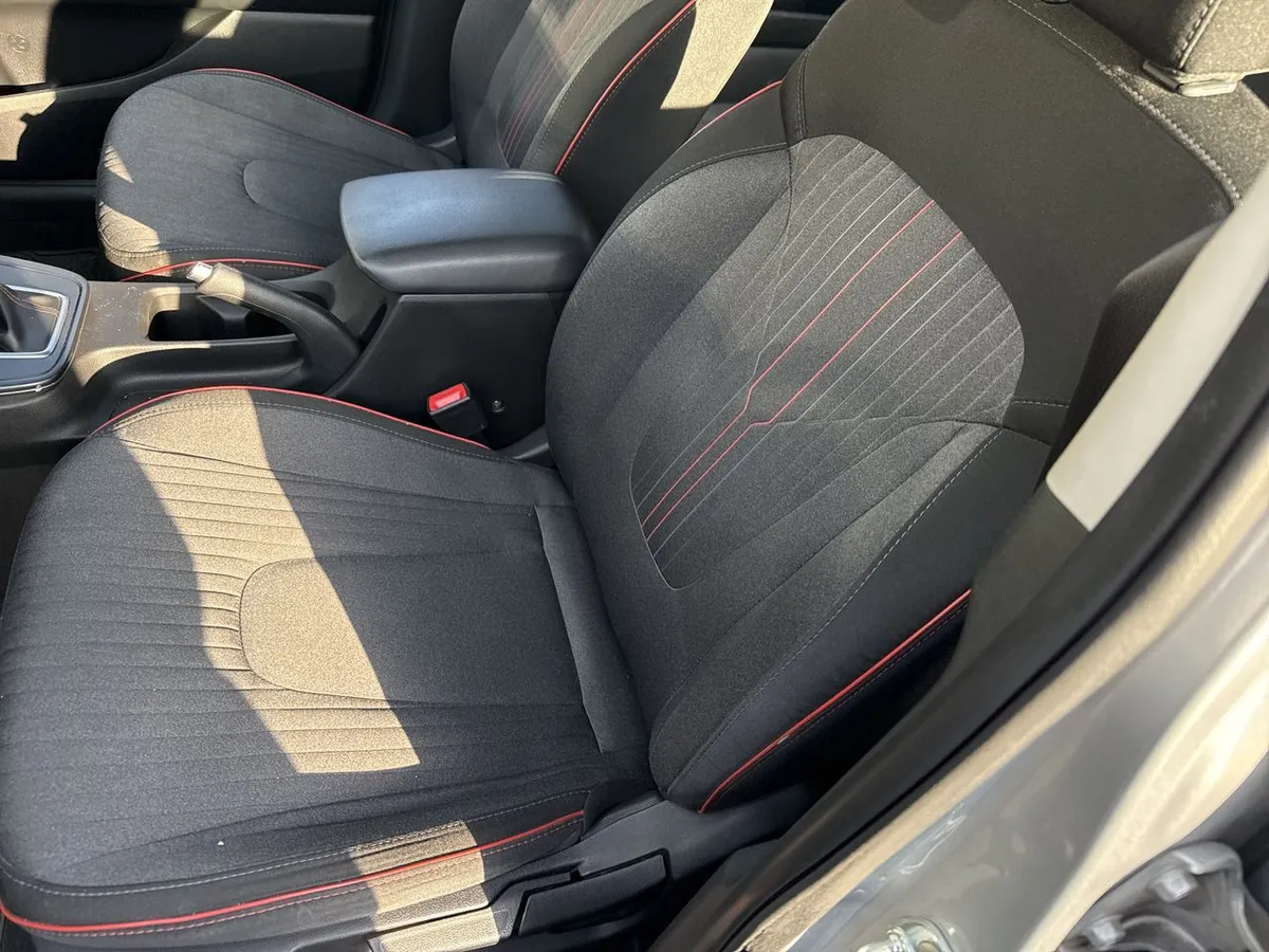 Hyundai Creta 1.5 Plus Su2i 4x2 At 5p año 2023