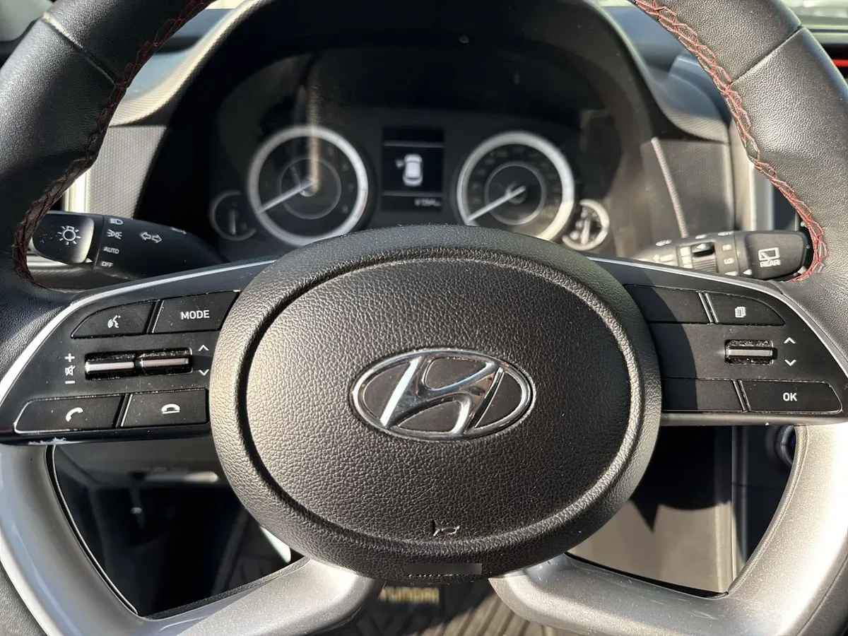 Hyundai Creta 1.5 Plus Su2i 4x2 At 5p año 2023