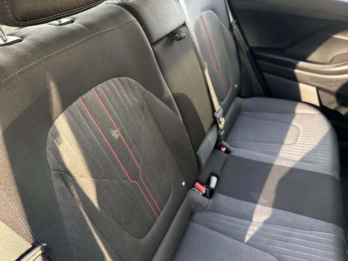 Hyundai Creta 1.5 Plus Su2i 4x2 At 5p año 2023