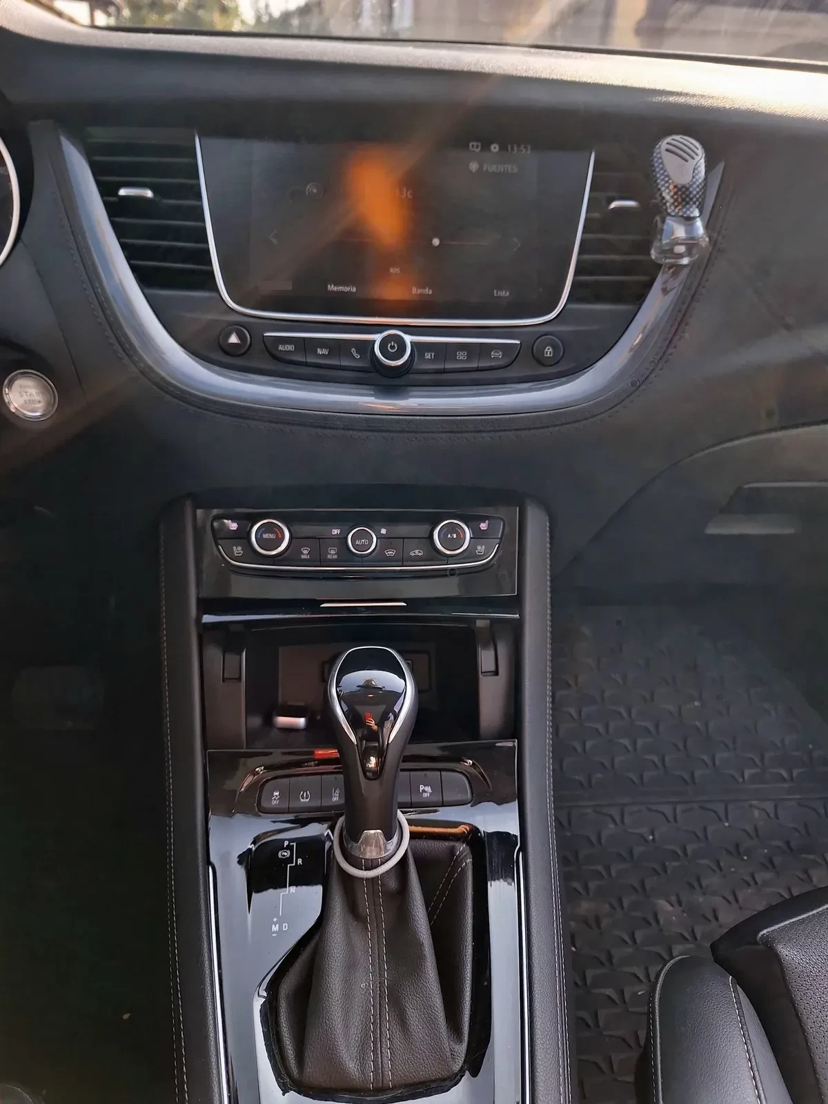 OPEL GRANDLAND X 1.6 Dynamic At año 2020