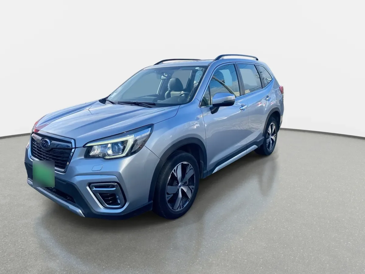 Subaru Forester 2.0i Limited Eyesight Awd At 5p año 2021