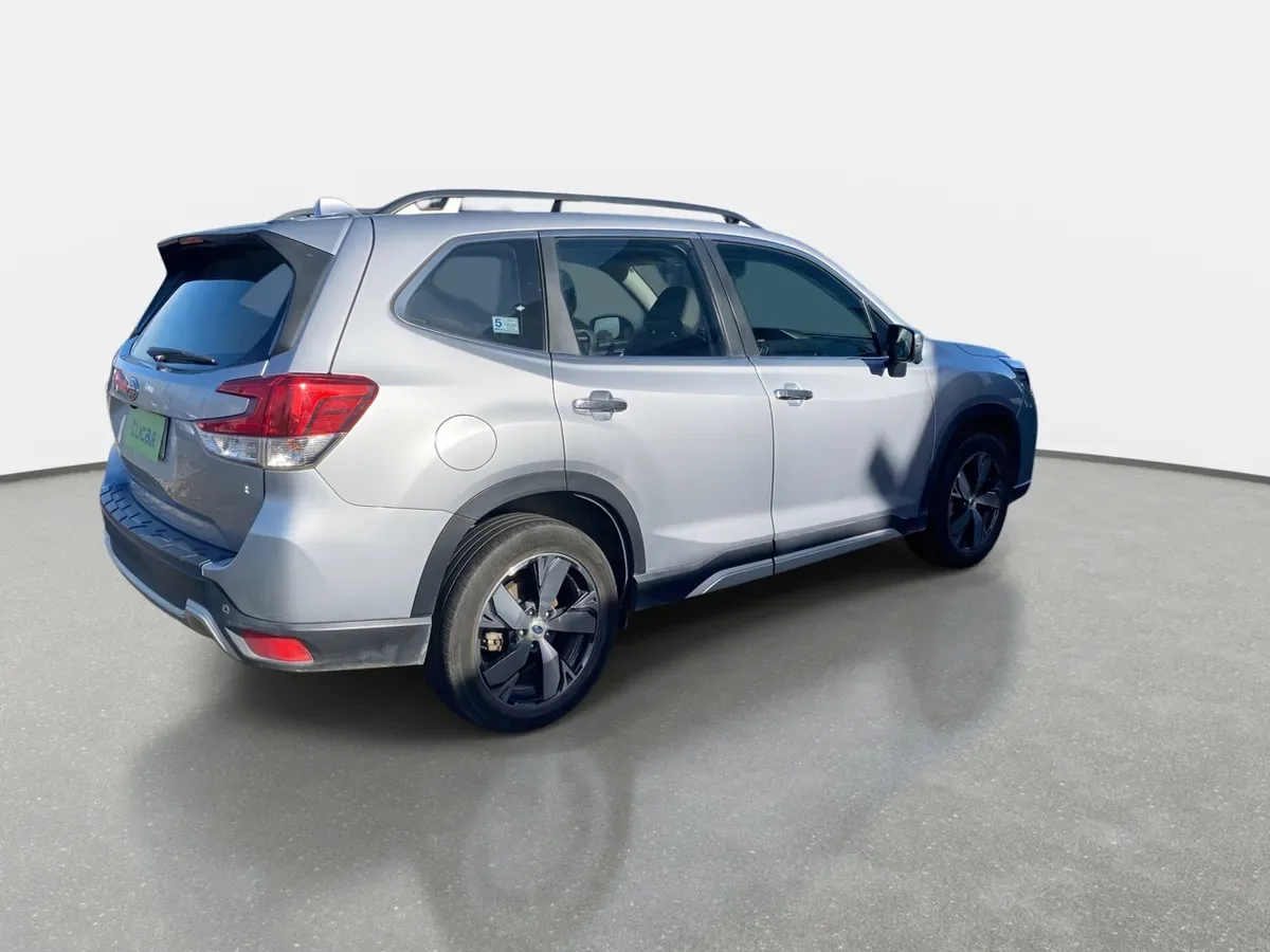 Subaru Forester 2.0i Limited Eyesight Awd At 5p año 2021