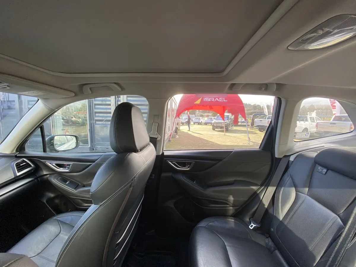 Subaru Forester 2.0i Limited Eyesight Awd At 5p año 2021
