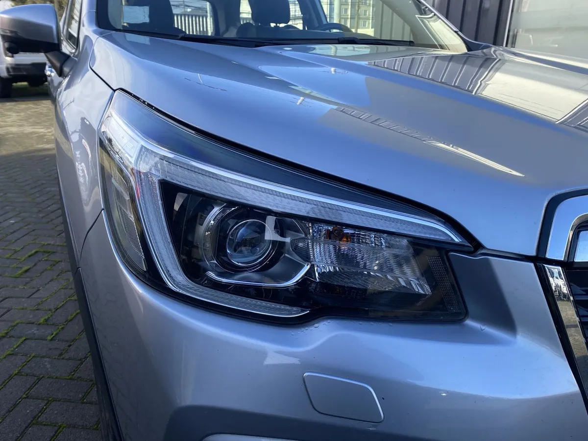 Subaru Forester 2.0i Limited Eyesight Awd At 5p año 2021