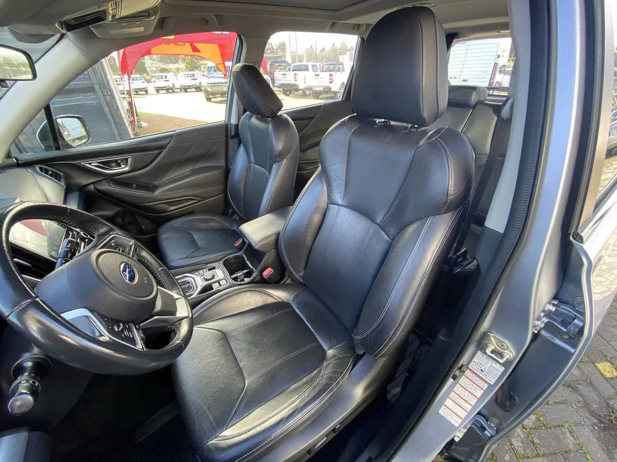 Subaru Forester 2.0i Limited Eyesight Awd At 5p año 2021