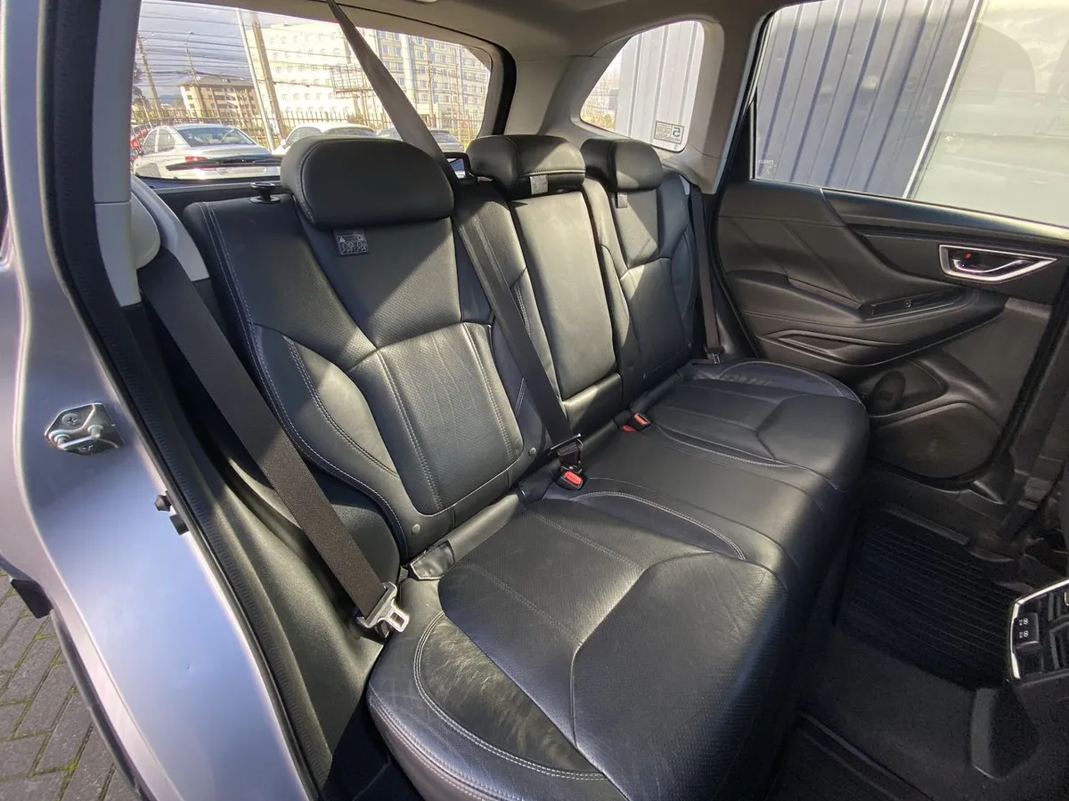 Subaru Forester 2.0i Limited Eyesight Awd At 5p año 2021