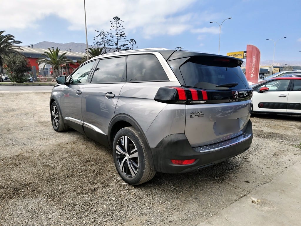 Peugeot 5008 Allure Pack año 2021