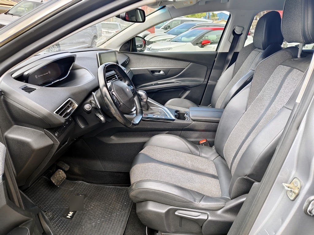 Peugeot 5008 Allure Pack año 2021