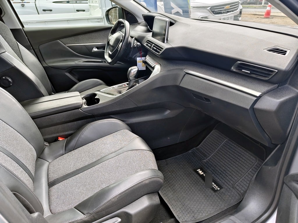 Peugeot 5008 Allure Pack año 2021