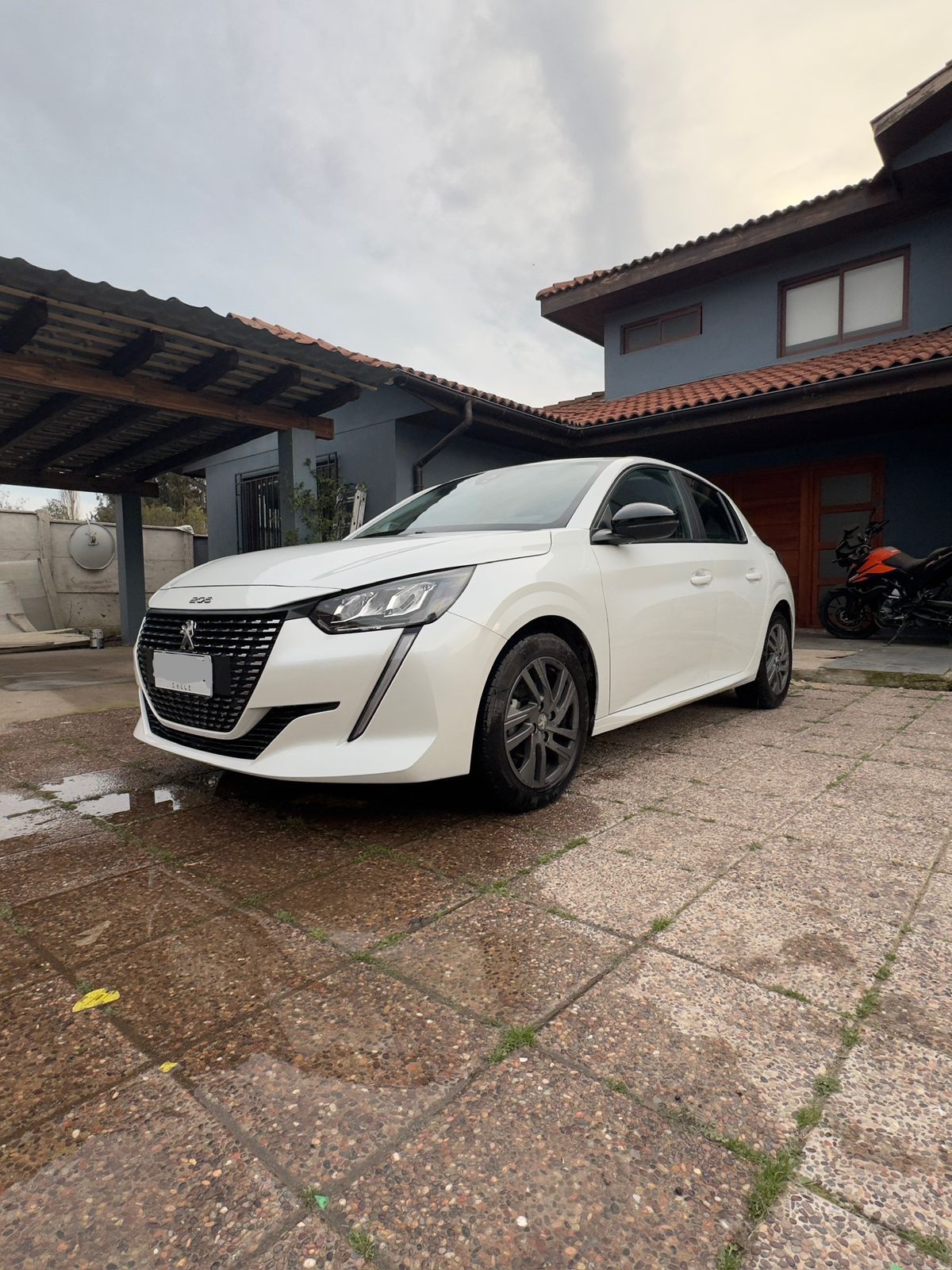 PEUGEOT 208 1.2 Allure Pack Puretech 100 Mt año 2022