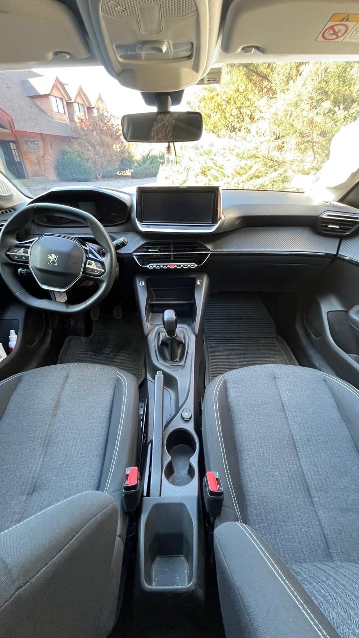 Peugeot 208 1.2 Puretech Style 75 Mt año 2024