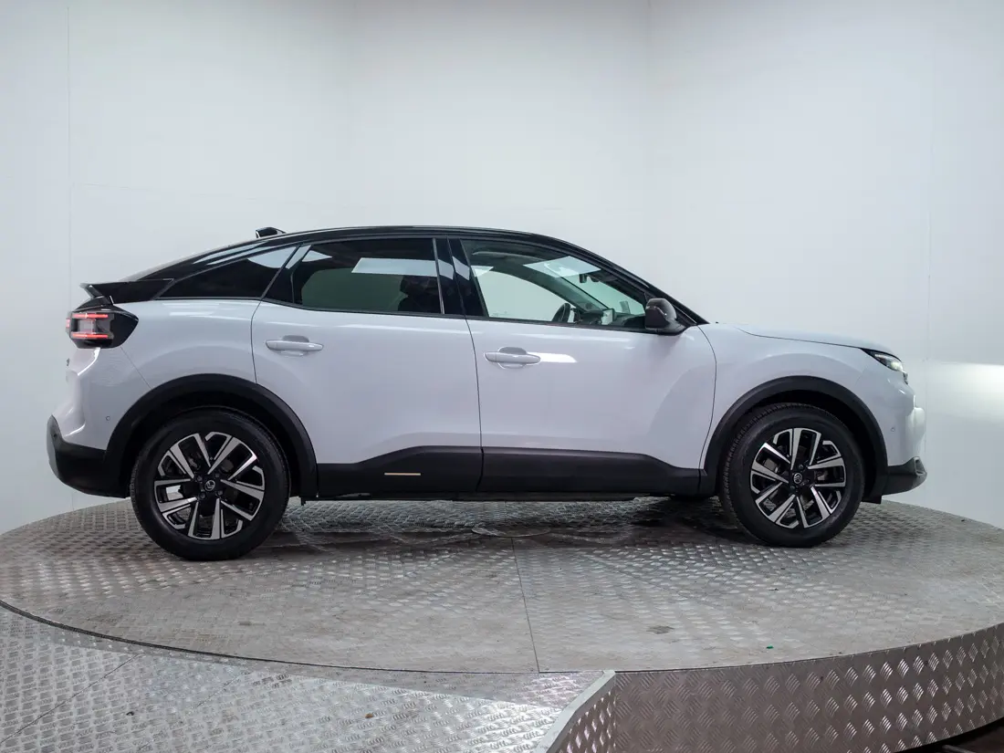 Citroen C4 C4 Max Hybrid 136hp At año 2026