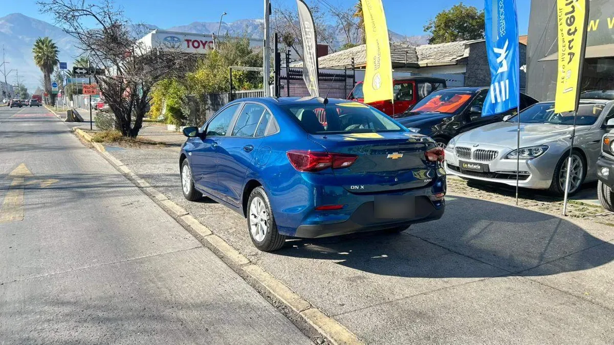 Chevrolet Onix Lt 1.0t 4x2 Sedan Mt 4p año 2021