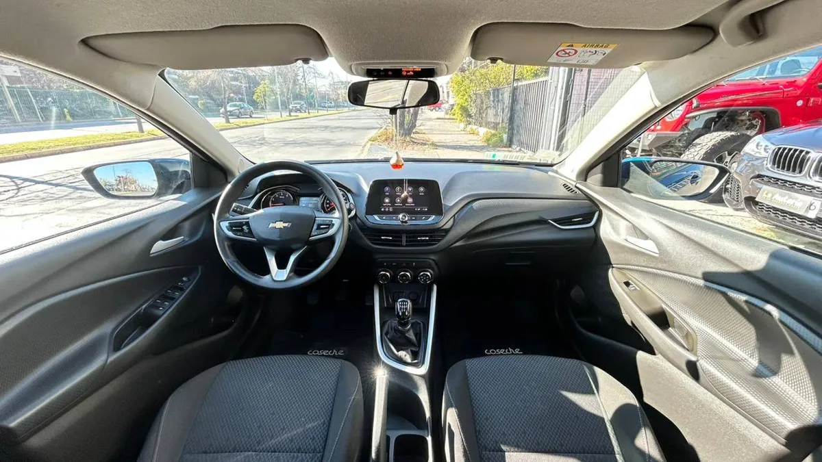 Chevrolet Onix Lt 1.0t 4x2 Sedan Mt 4p año 2021