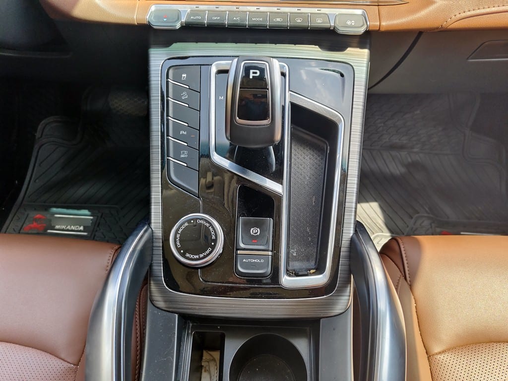 Geely Azkarra Comfort año 2024